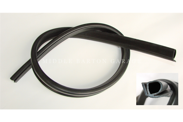 HOOD SEAL (FRONT) 124 SPIDER